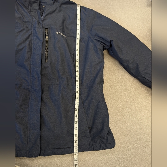Women's Columbia Winter jacket - Picture 16 of 16